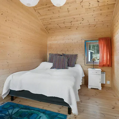 Seaside With Panoramic Views In Oterstranda Feriehus Inndyr