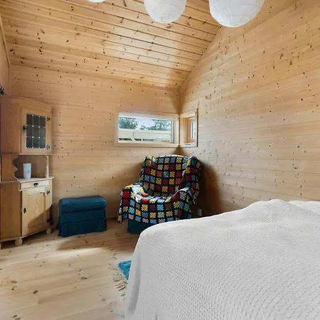 Seaside With Panoramic Views In Oterstranda *