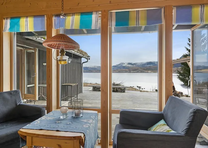 Dom wakacyjny Seaside With Panoramic Views In Oterstranda